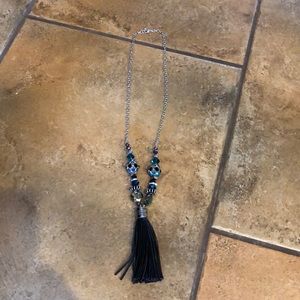 Fringe beaded necklace